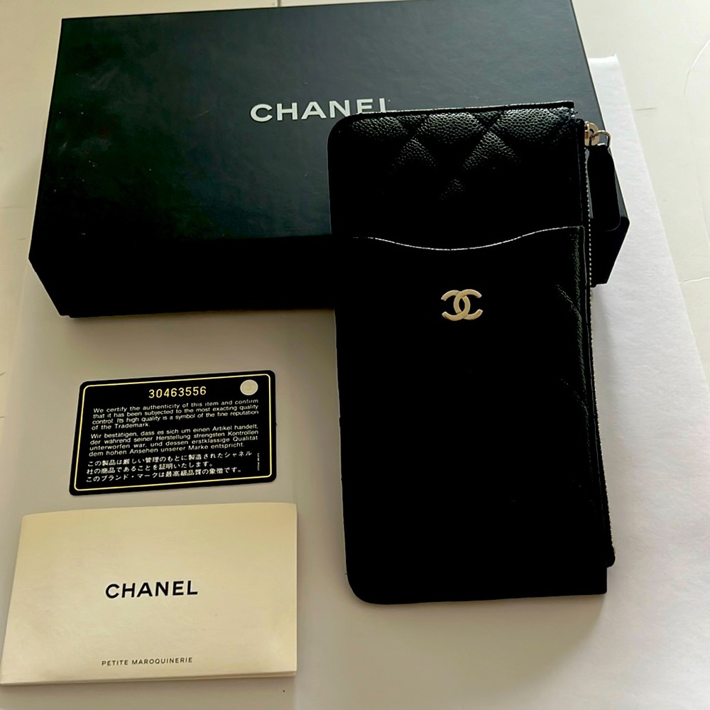 Chanel iPhone 13 Pro Max  wallet.